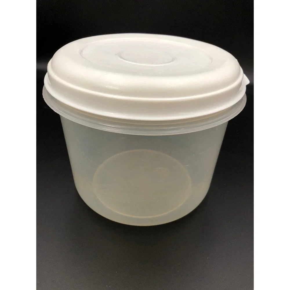 Vintage Rubbermaid Servin Saver No 9 Round 10 cup container clear/white lid 80s